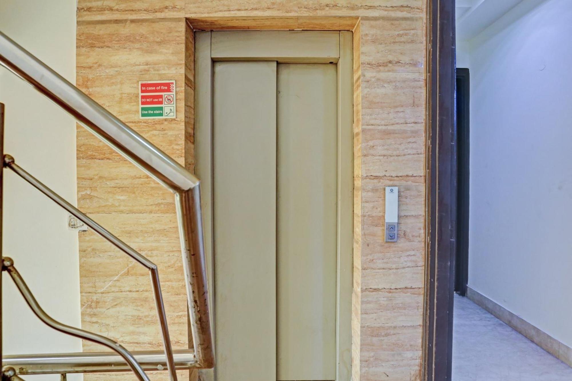 Hotel O Golden Key Inn Punjabi Bagh New Delhi Eksteriør bilde